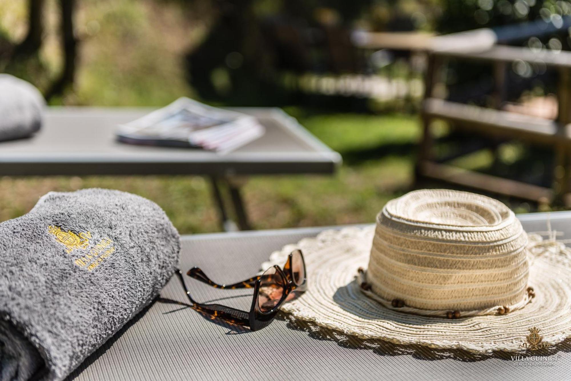 Tenuta Guinigi Antico Borgo Di Matraia - Exclusive Holidays Apartments & Pool ลุคคา ภายนอก รูปภาพ