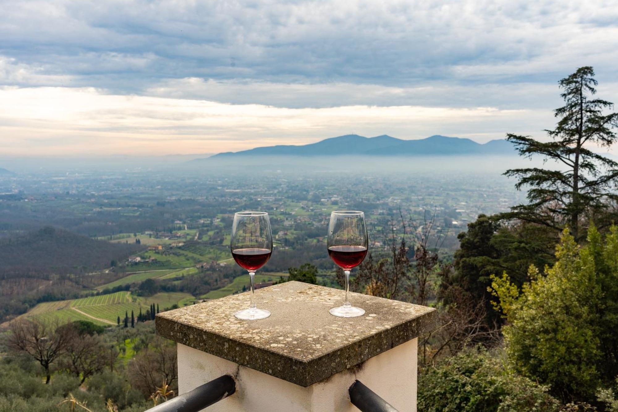 Tenuta Guinigi Antico Borgo Di Matraia - Exclusive Holidays Apartments & Pool ลุคคา ภายนอก รูปภาพ